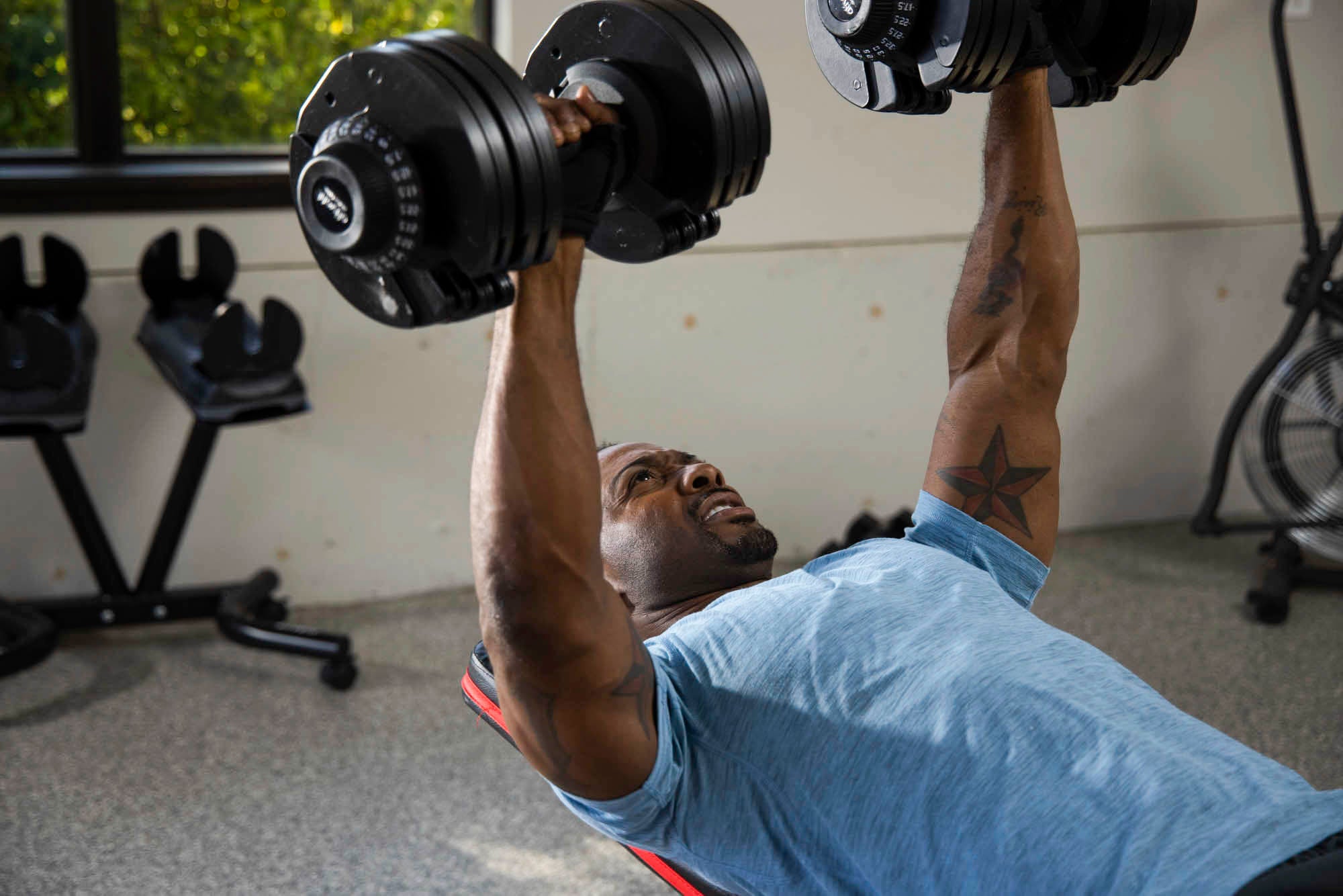 Bench press with Ativafit adjustsable dumbbells