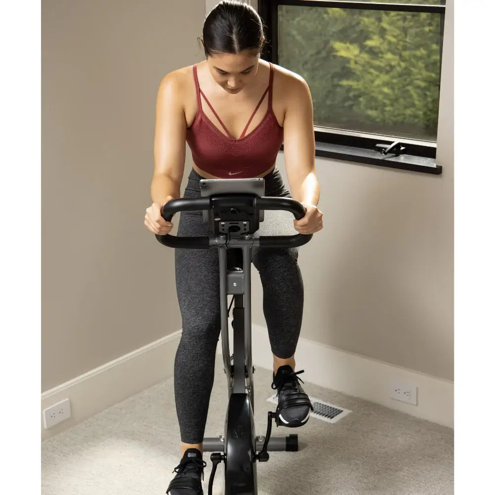 F8 Foldable Exercise Bike w. Health Monitor